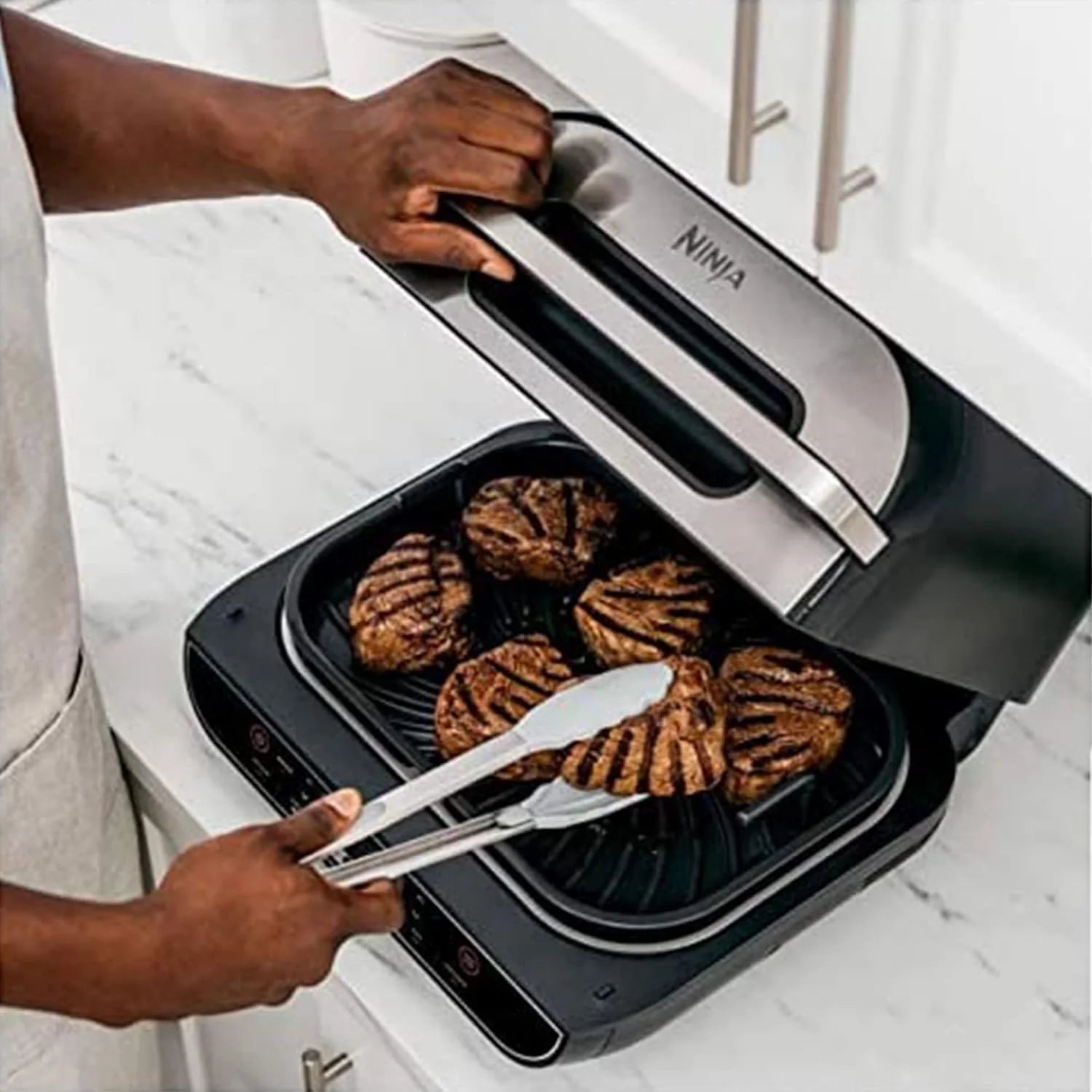 Indoor Grill with Air Fryer, 4-Quart, Black Z9457