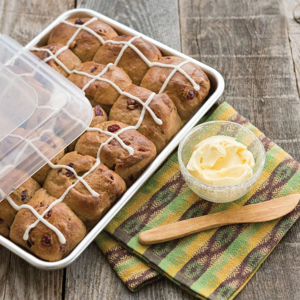 Aluminum Quarter Sheet Pan with BPA-Free Lid, 11.4 x 8 x 1 Inches H949815