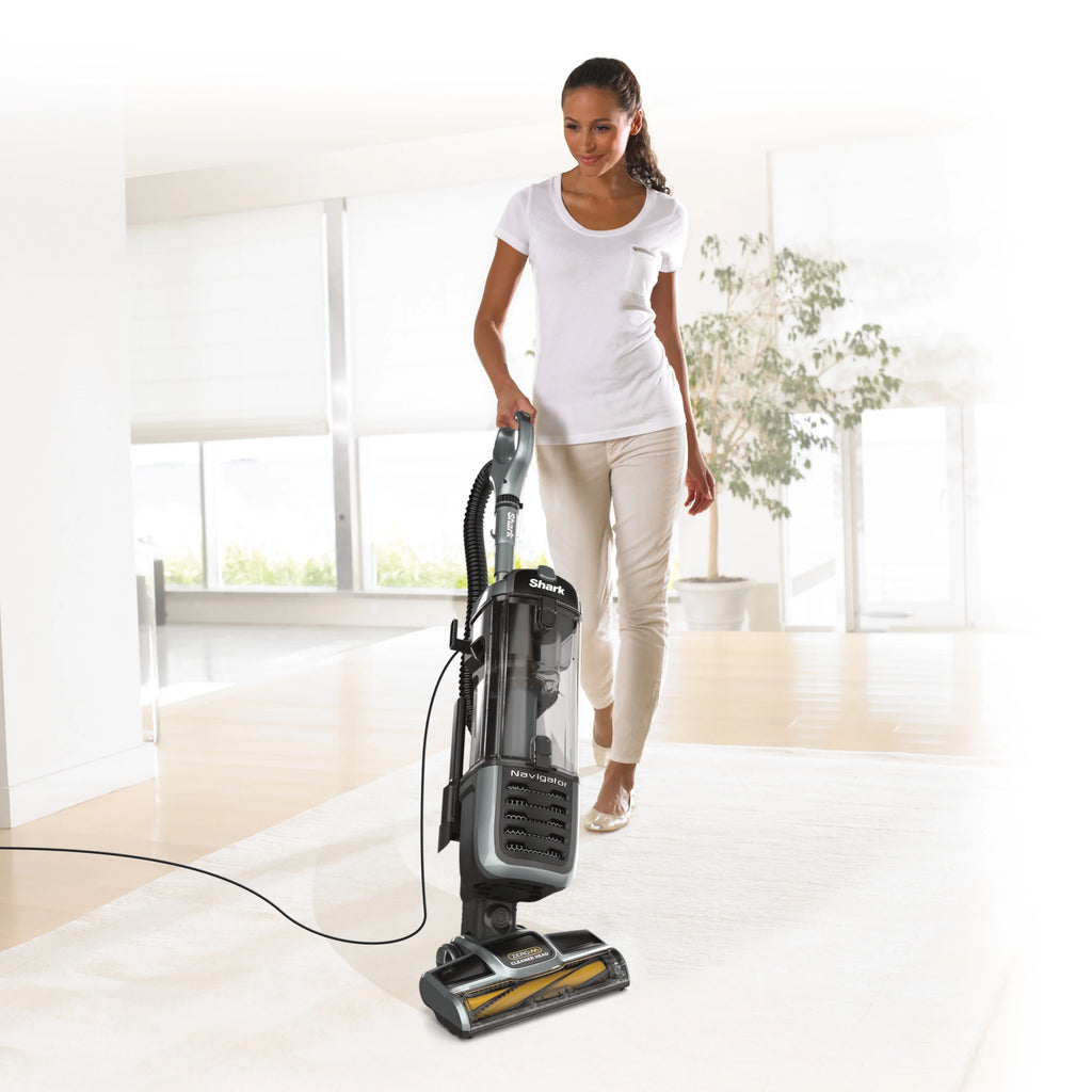 Pet Upright Vacuum with Self-Cleaning Brushroll X44432