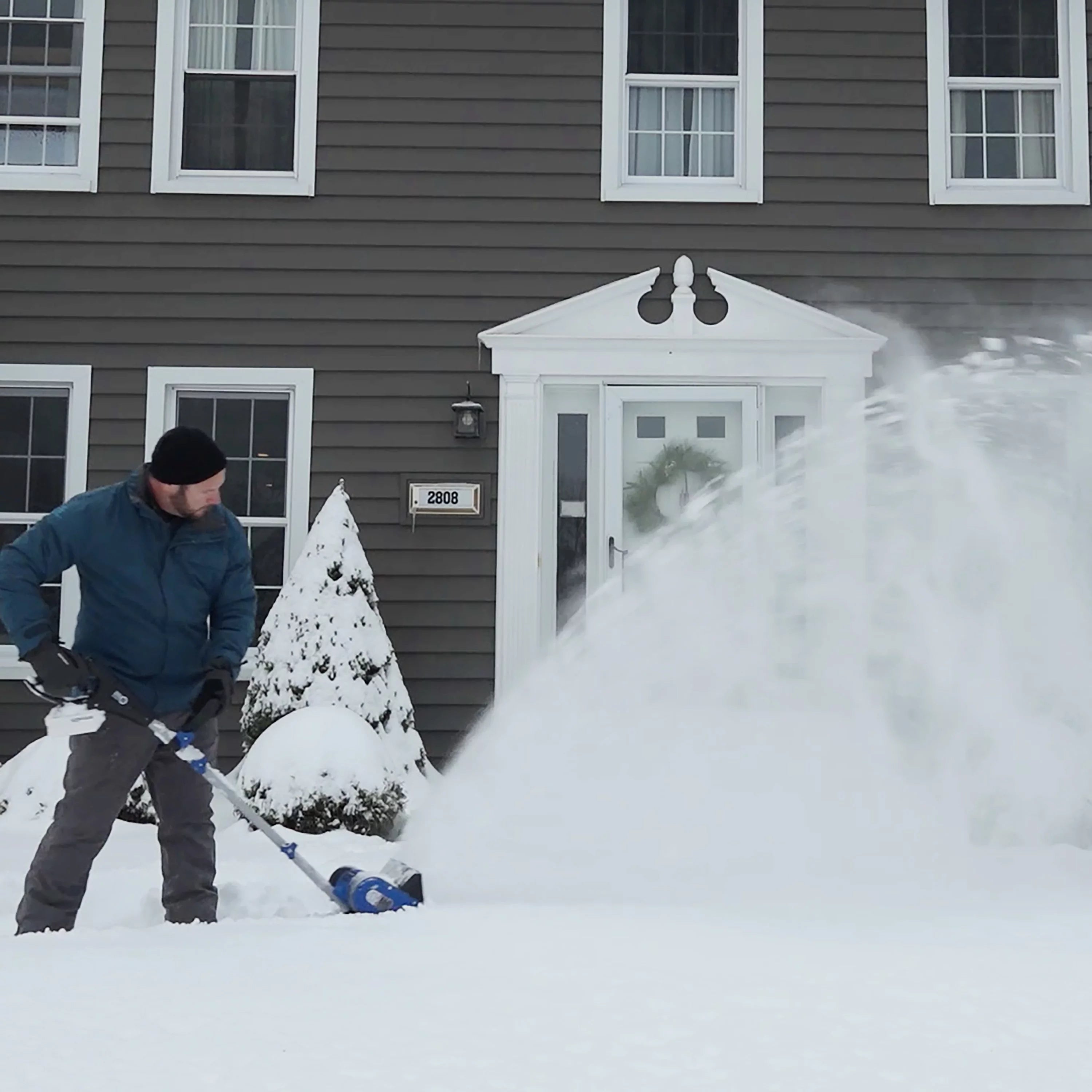 Cordless Snow Shovel with Battery and Charger Z5673