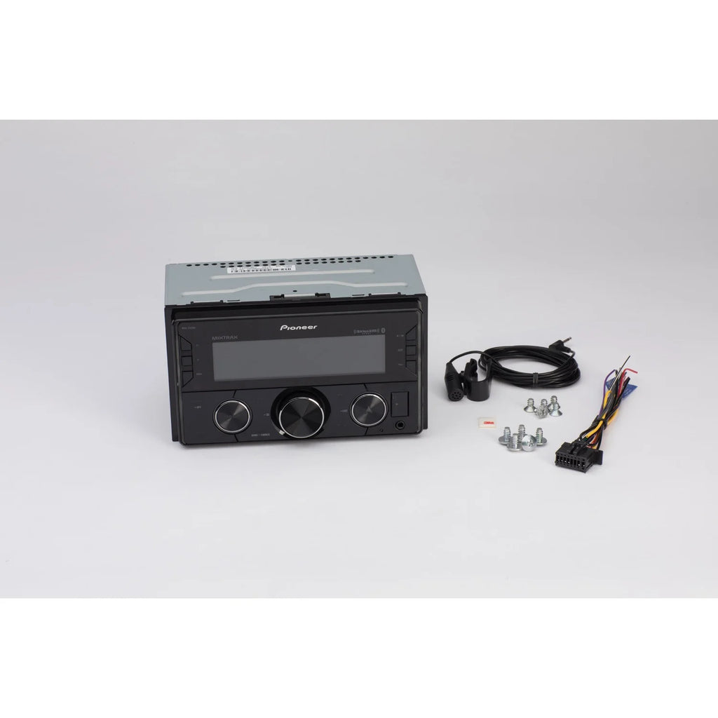 Double-DIN Digital Media Receiver with Bluetooth and SiriusXM Ready H73595