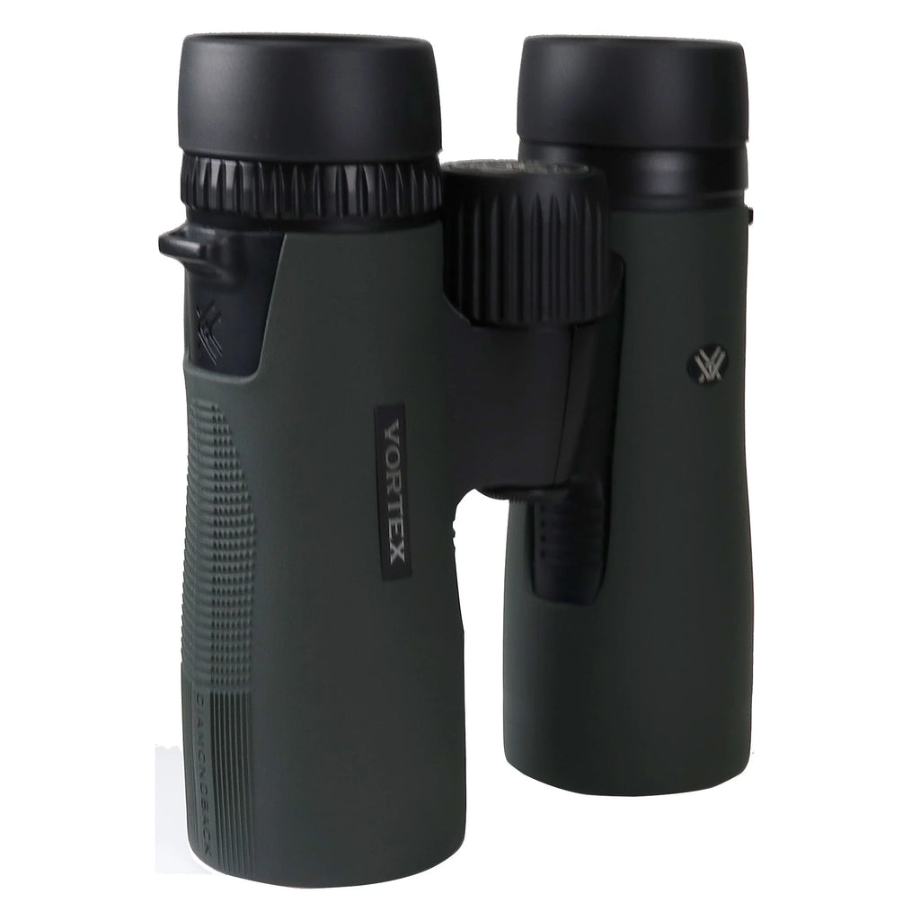 8x42 HD Binoculars with Cleaning Kit C369444