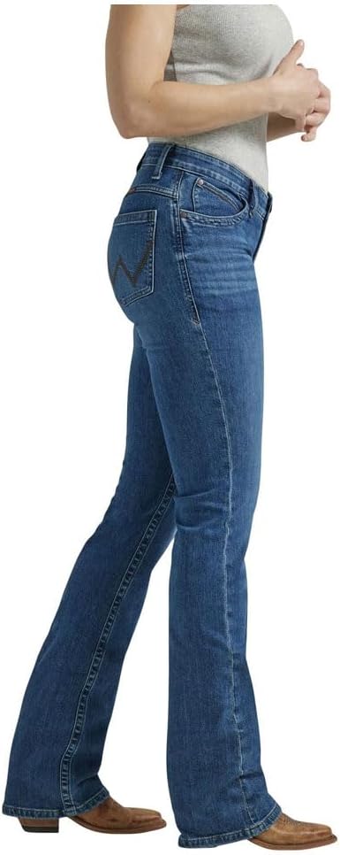 Women's Mid Rise Bootcut Jean M5660