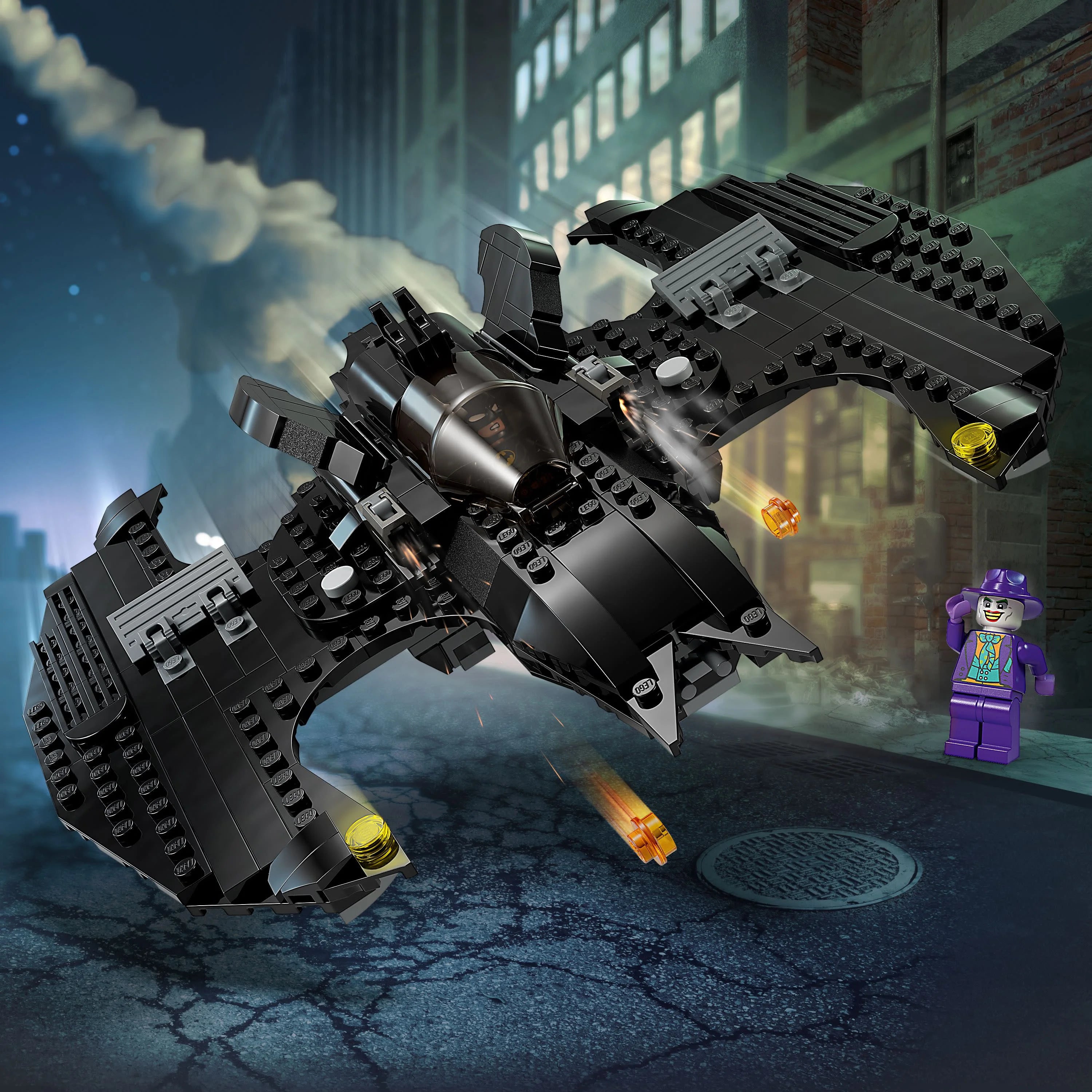Batwing Toy Playset with 2 Minifigures L978151