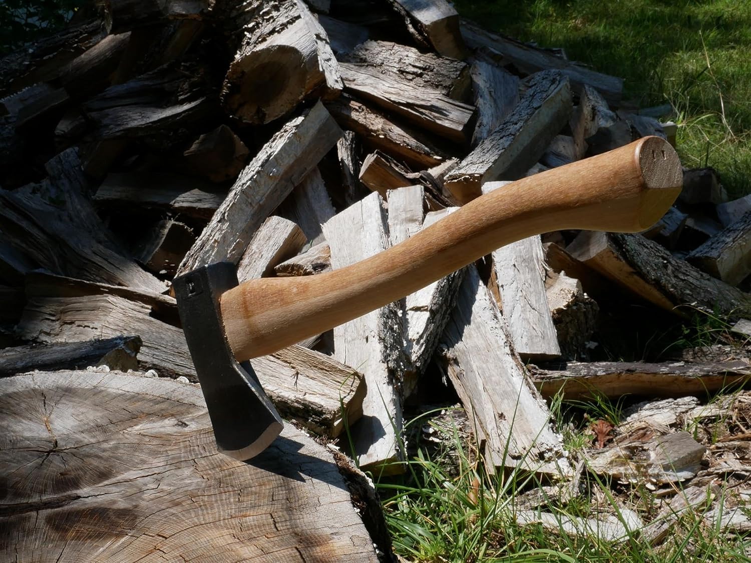 18" Curved Wooden Handle Camp Axe K549