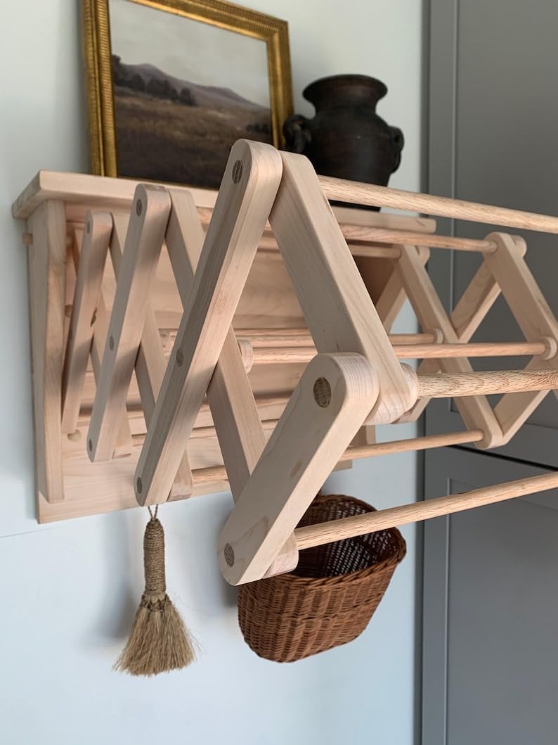 Wall Mounted Wooden Clothing Drying Rack with Peg Hooks U243