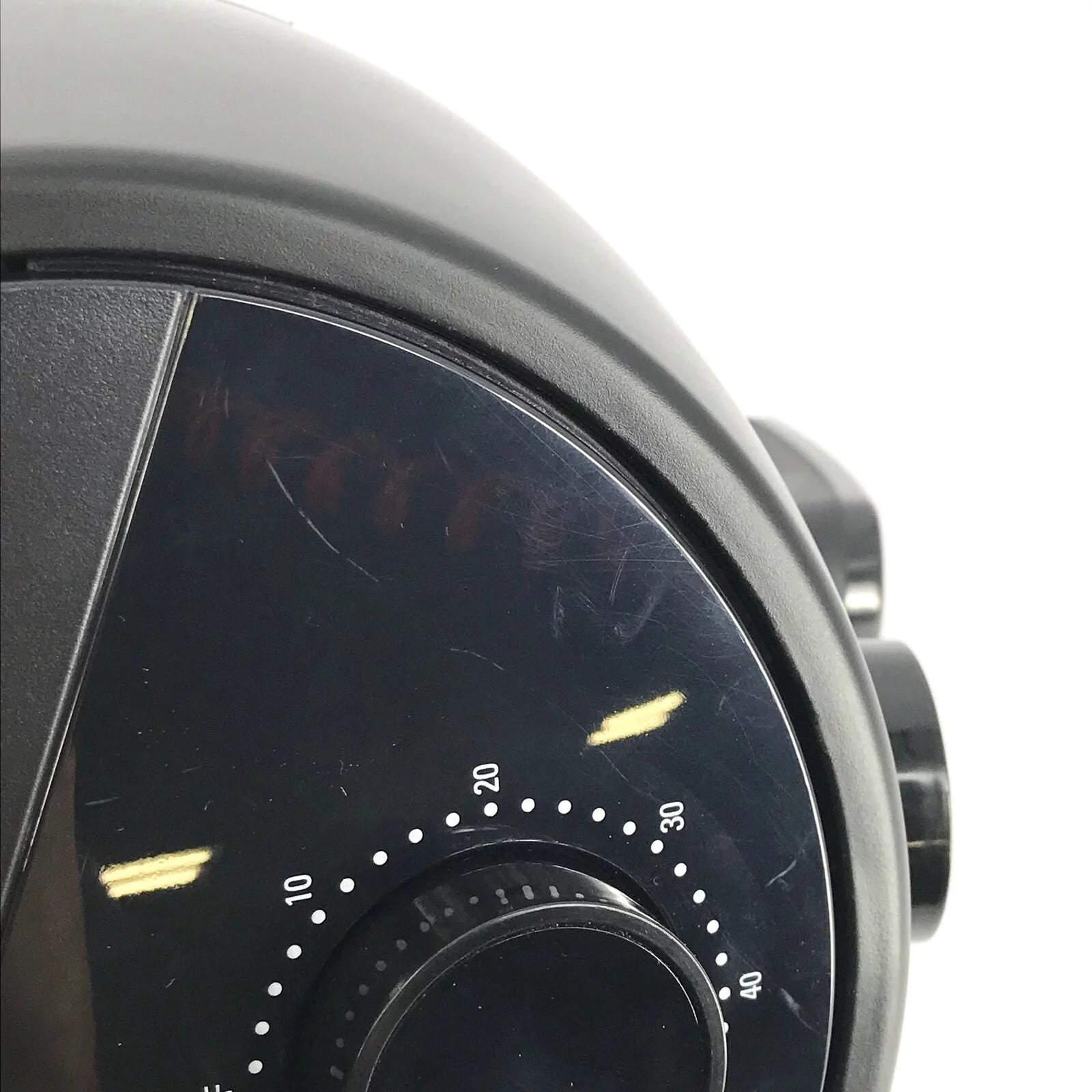 2qt Analog Air Fryer Matte Black U555