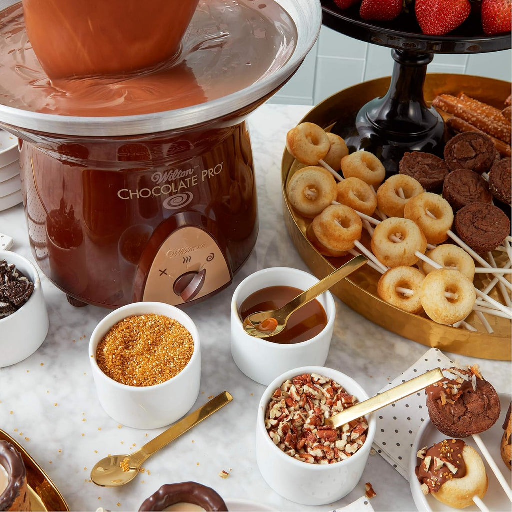 Chocolate Fountain and Fondue Fountain, 3-Tier, 16-Inches Tall, 4-lb Capacity M5320