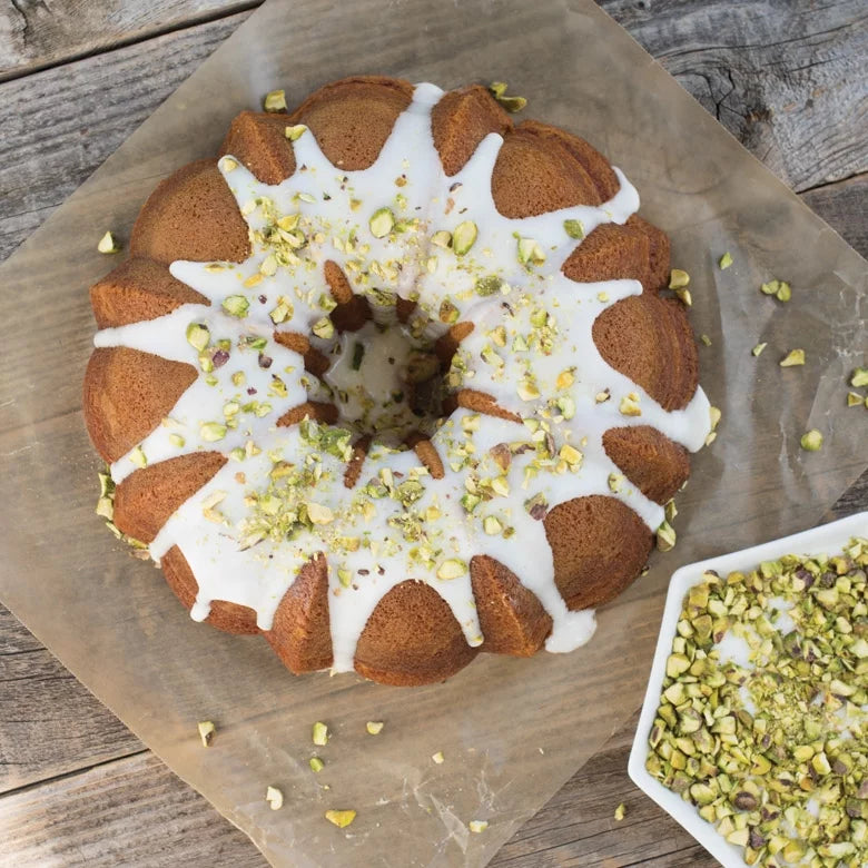 6-Cup Anniversary Bundt Pan L115
