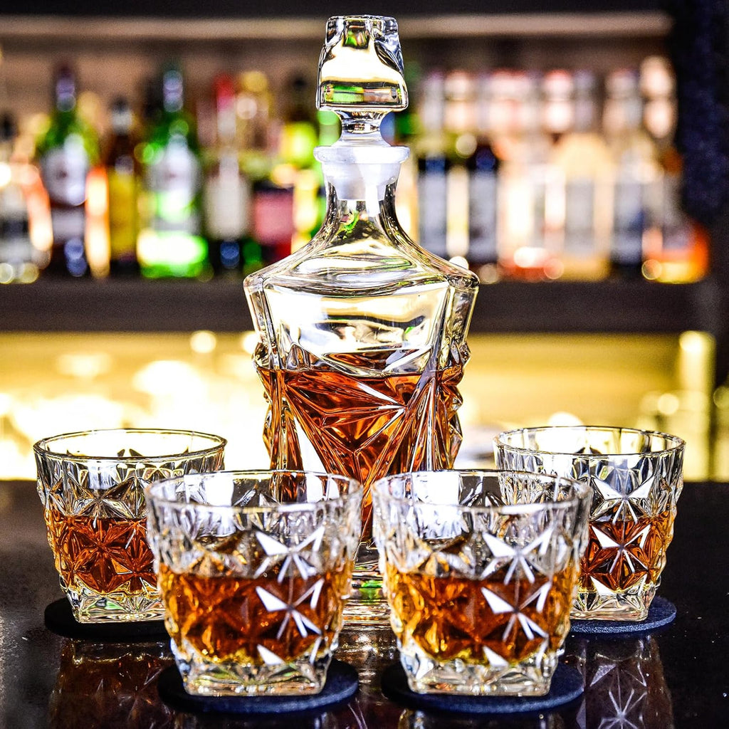 Luxury Decanter Set with 4 Glasses and Crystal Stopper, 850ml D39406