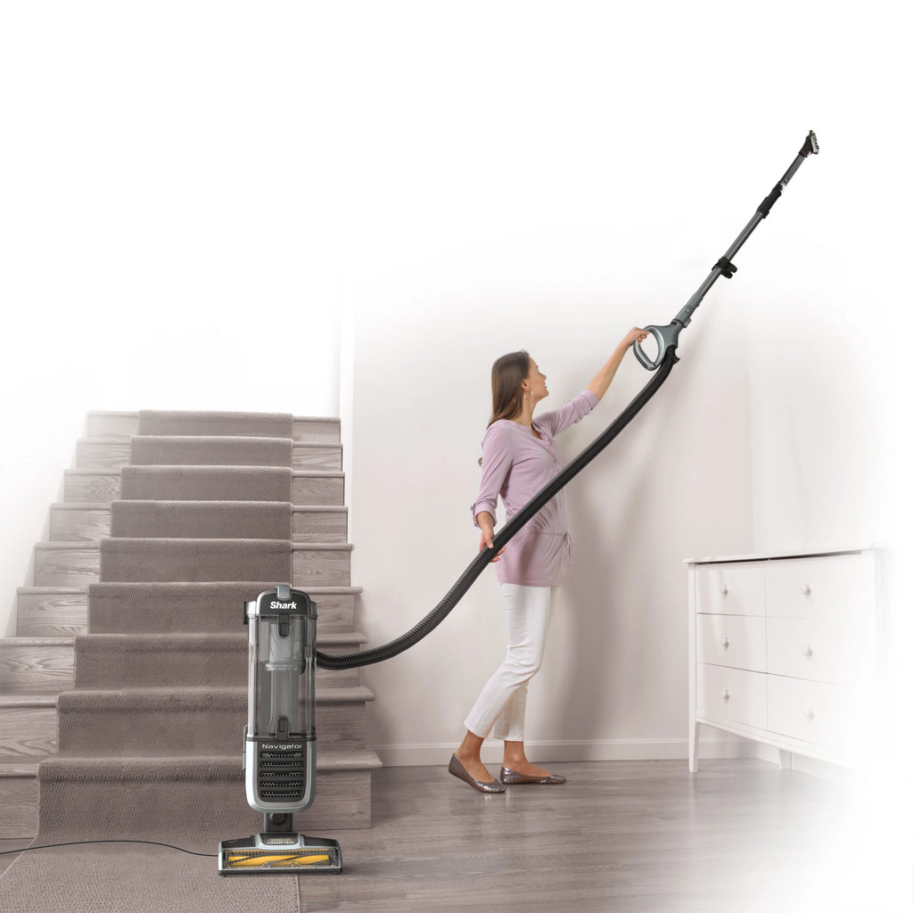 Pet Upright Vacuum with Self-Cleaning Brushroll X44432