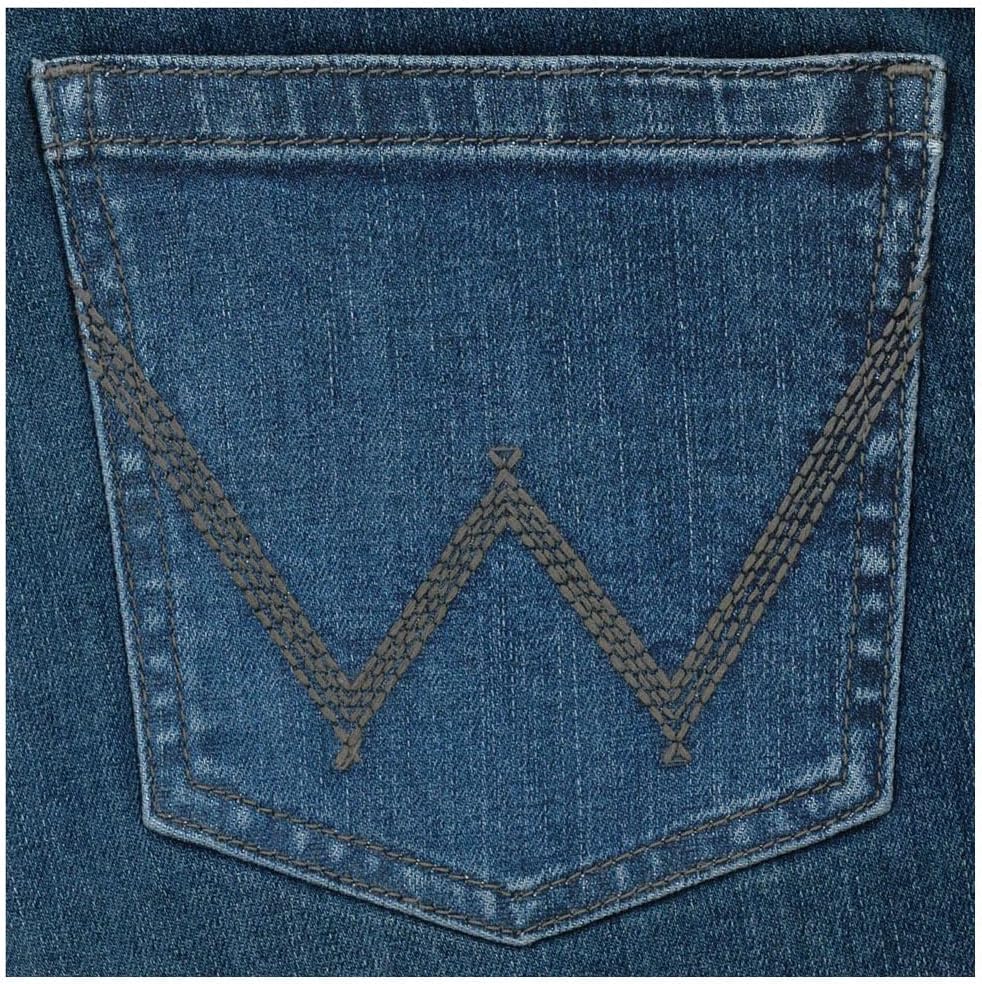 Women's Mid Rise Bootcut Jean M5660